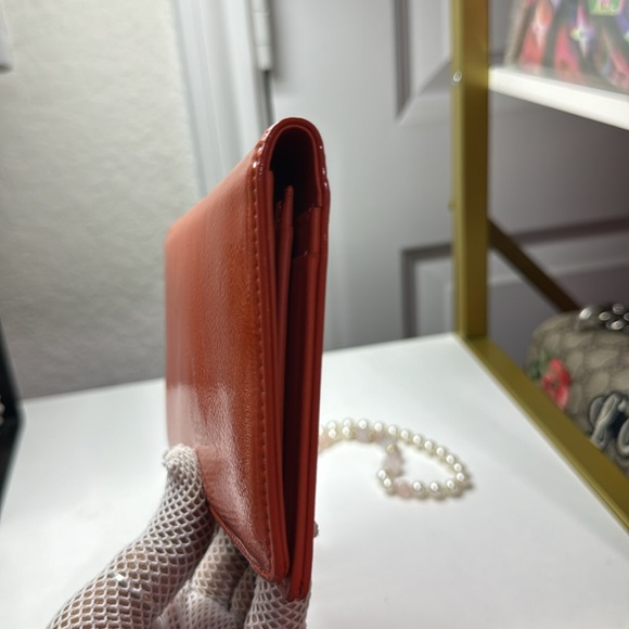 Authentic 🌸Chanel 🌸Orange Patent Leather wallet - Picture 15 of 17